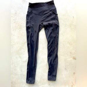 Lululemon Black Leggings with Pockets Size 4